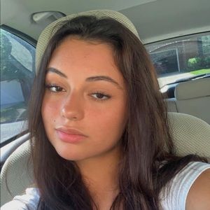 Meet your Posher, Madisson